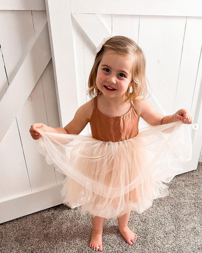 Annie & Charles® organic linen tulle dress: Apricot / 3-4Y