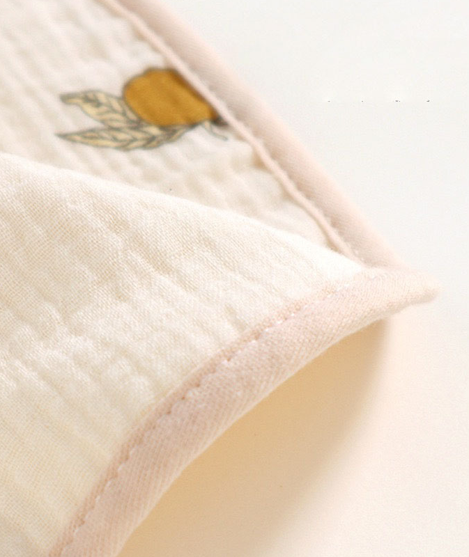 Annie & Charles® muslin bib with motif: 23 x 23 cm / Bear