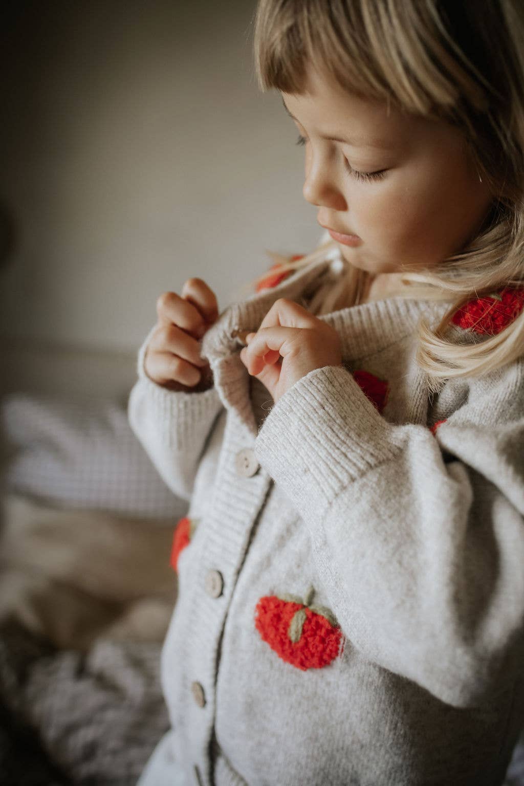 Annie & Charles® Cardigan STRAWBERRY: 2-3 Y